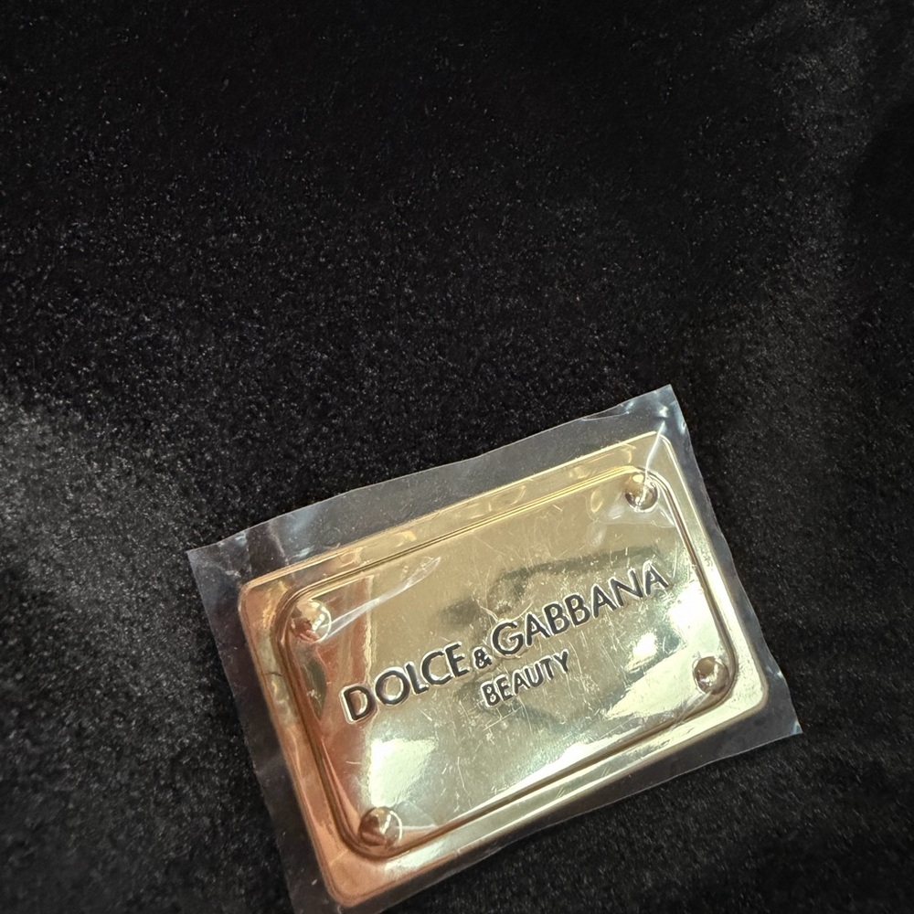 Dolce& Gabbana Black velour Cosmetic Pouch new - Picture 3 of 5